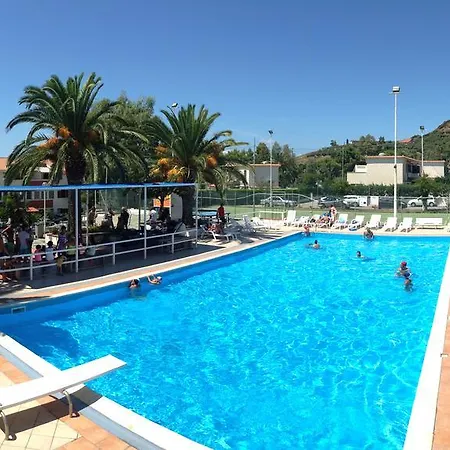 La Giungla Apartmanhotel Falerna